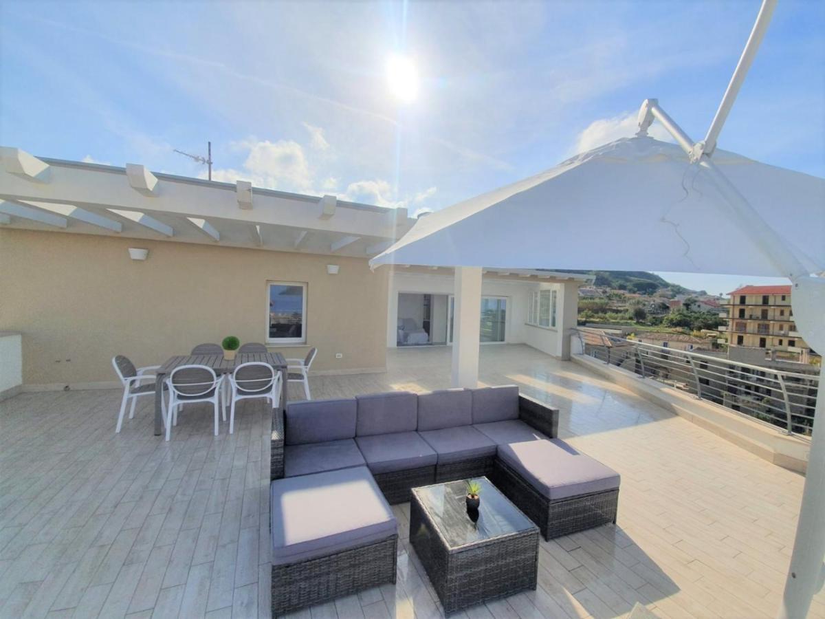 Sapphire Penthouse Appartement Tropea Buitenkant foto