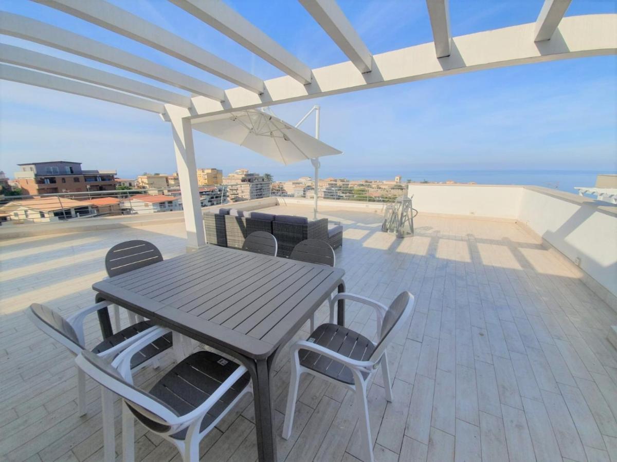 Sapphire Penthouse Appartement Tropea Buitenkant foto