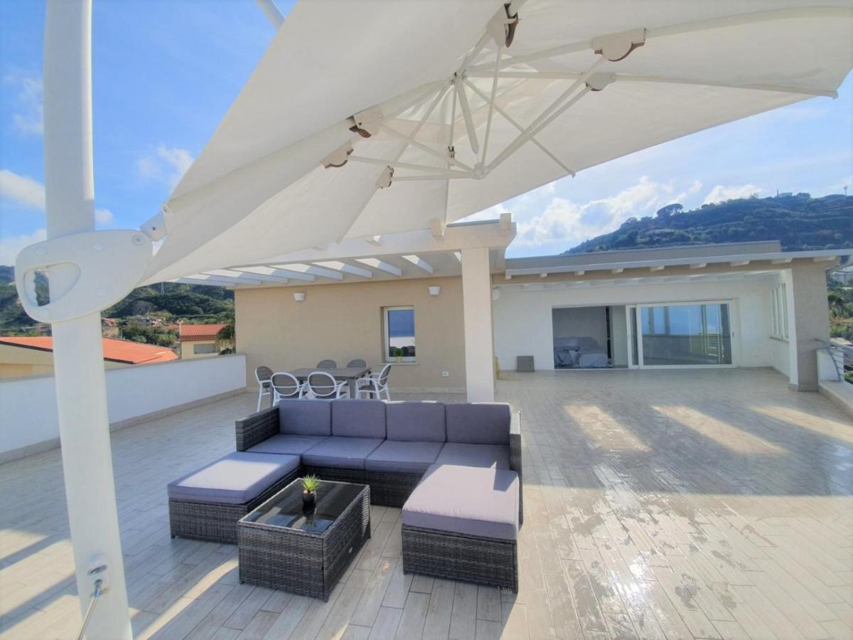 Sapphire Penthouse Appartement Tropea Buitenkant foto